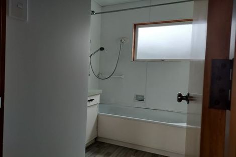 Photo of property in 1 Raekura Place, Redcliffs, Christchurch, 8081