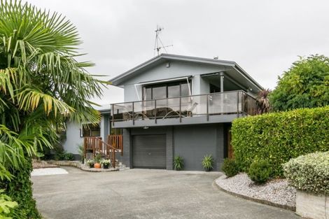 Photo of property in 11 Breadalbane Road, Havelock North, 4130