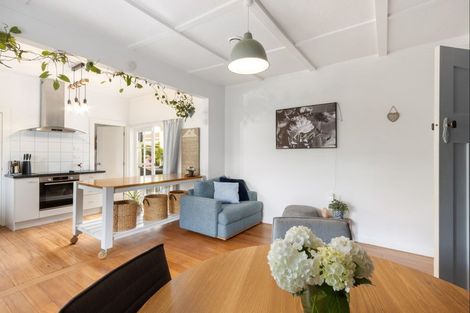 Photo of property in 703 Ellison Road, Parkvale, Hastings, 4122