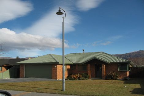 Photo of property in 19 Fenwick Crescent, Cromwell, 9310