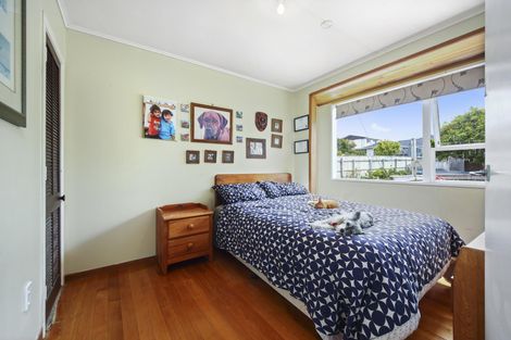 Photo of property in 12 Kereru Street, Henderson, Auckland, 0612