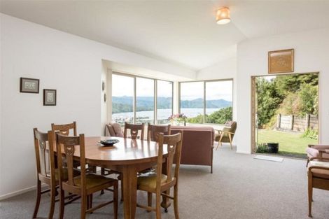 Photo of property in 28a Moana View Road, Waikawa, Picton, 7220