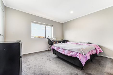Photo of property in 2/90 Carrington Avenue, Silverdale, Hamilton, 3216
