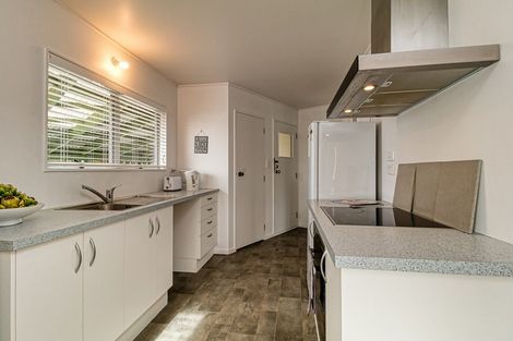 Photo of property in 9 Kaweka Place, Havelock North, 4130