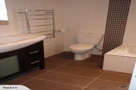 Photo of property in 17b Forest Hill Road, Henderson, Auckland, 0612