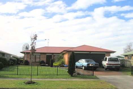 Photo of property in 8 Catalina Drive, Melville, Hamilton, 3206