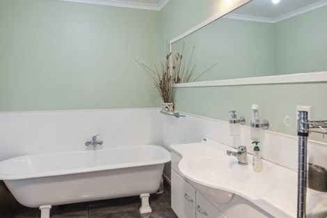 Photo of property in 12 Te Hei Place, Turangi, 3334