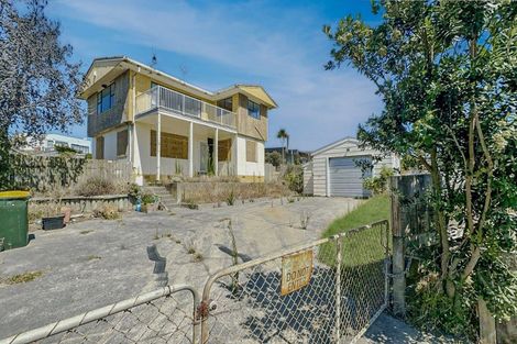 Photo of property in 2 Ocean Beach Street, Foxton Beach, Foxton, 4815