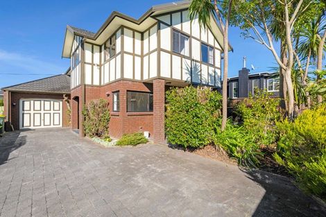 Photo of property in 90a Govett Avenue, Frankleigh Park, New Plymouth, 4310