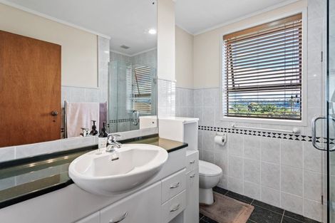 Photo of property in 105 Muir Avenue, Mangere Bridge, Auckland, 2022