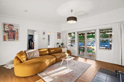 Photo of property in 51 Oxford Street, Kingston, Athol, 9793