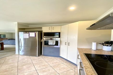 Photo of property in 5 Swain Grove, Riverstone Terraces, Upper Hutt, 5018