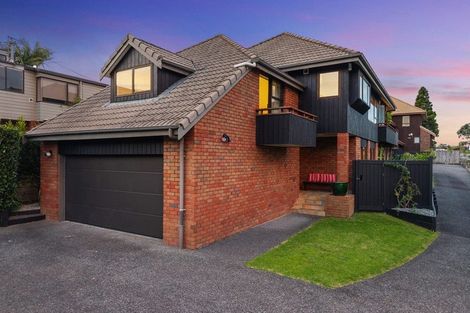 Photo of property in 1/23 Park Rise, Campbells Bay, Auckland, 0630