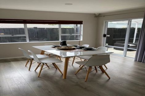 Photo of property in 313 Hobsonville Road, Hobsonville, Auckland, 0618