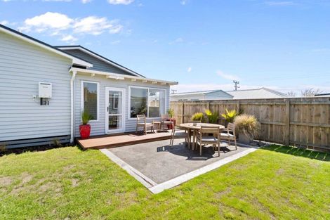 Photo of property in 8 Grey Street, Waitara, 4320