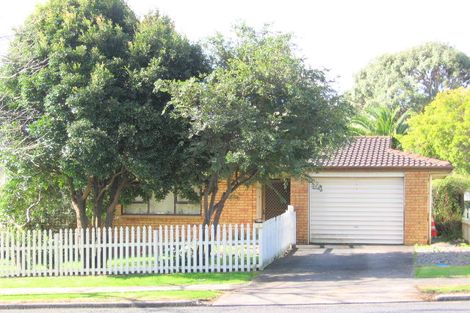 Photo of property in 2/3 Diorella Drive, Clover Park, Auckland, 2019