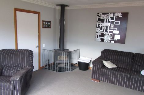 Photo of property in 1 Betten Street, Waimate, 7924