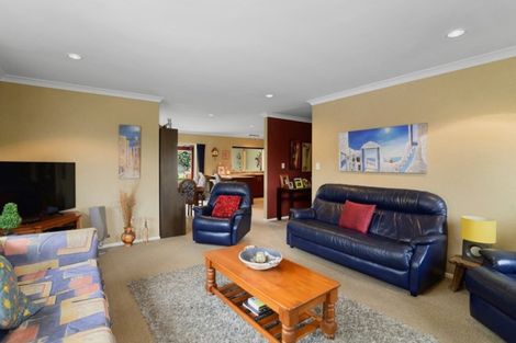 Photo of property in 3 Bullmore Place, Pukehangi, Rotorua, 3015