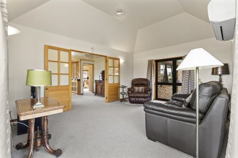 Photo of property in 93 Taylor Street, Cambridge, 3434