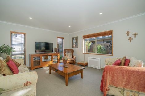 Photo of property in 73 Cholmondeley Crescent, Whitianga, 3510