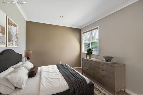 Photo of property in 15a Heta Road, Highlands Park, New Plymouth, 4312