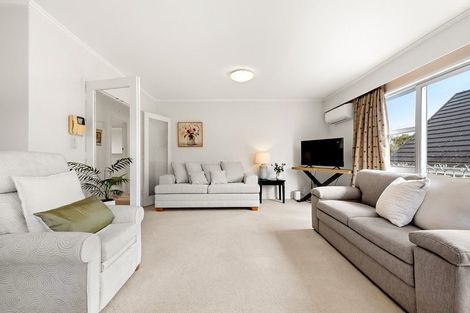 Photo of property in 52b Queens Grove, Hutt Central, Lower Hutt, 5010