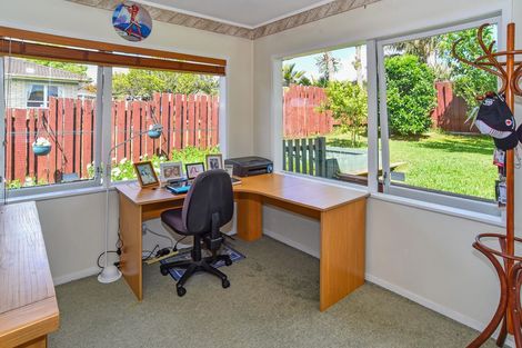 Photo of property in 11 Lakeside Drive, Pahurehure, Papakura, 2113