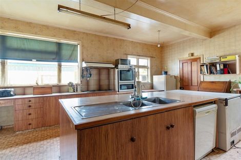 Photo of property in 100 Shearman Street, Waimate, 7924