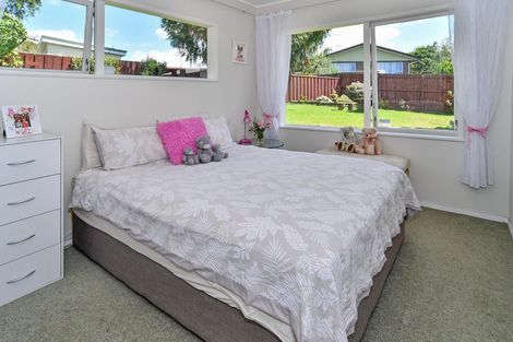 Photo of property in 11 Lakeside Drive, Pahurehure, Papakura, 2113