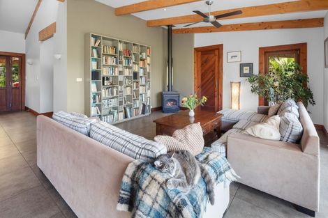 Photo of property in 114 Hay Road, Helena Bay, Hikurangi, 0184