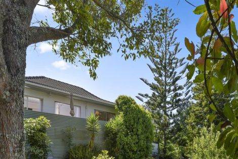 Photo of property in 2/32 Stredwick Drive, Torbay, Auckland, 0630