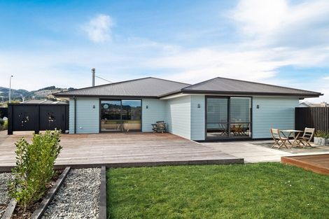Photo of property in 50 Severn Street, Green Island, Dunedin, 9018