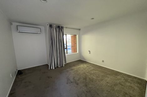 Photo of property in 29 Himalaya Drive, Half Moon Bay, Auckland, 2012
