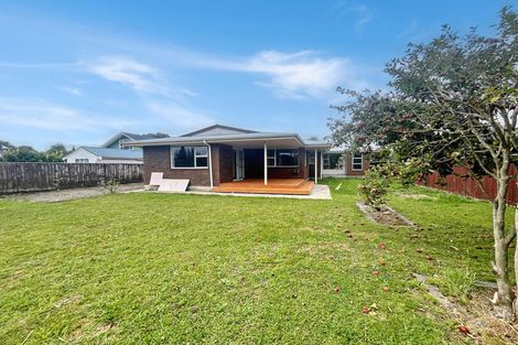 Photo of property in 15 College Street, Awapuni, Palmerston North, 4412