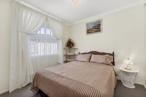 Photo of property in 1 Black Barn Lane, Bethlehem, Tauranga, 3110