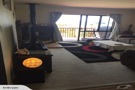 Photo of property in 14 Ngatira Place, Snells Beach, 0920