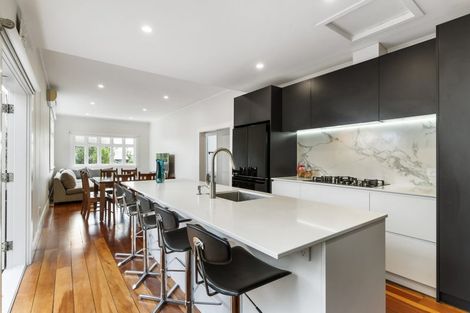 Photo of property in 4 Cambrai Avenue, Mount Roskill, Auckland, 1041