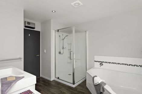 Photo of property in 99 Shillingford Boulevard, Rolleston, 7615