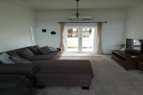 Photo of property in 30 Centennial Park Road, Wellsford, 0900