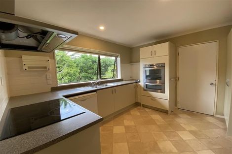 Photo of property in 2/2 Westbourne Road, Murrays Bay, Auckland, 0630