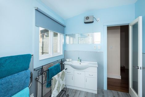 Photo of property in 50 Kenilworth Street, Waipawa, 4210