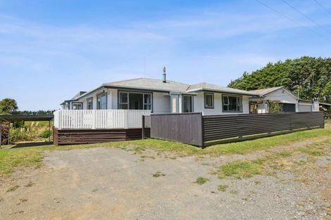Photo of property in 401 Koru Road, Koru, New Plymouth, 4374