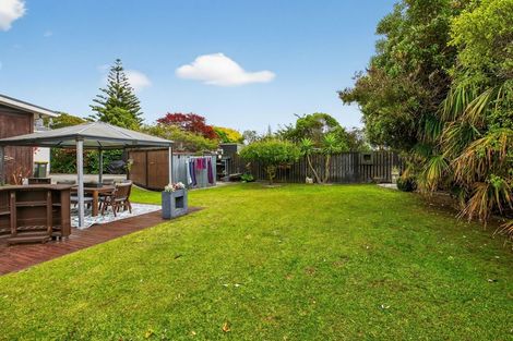 Photo of property in 57 Donovan Road, Paraparaumu Beach, Paraparaumu, 5032