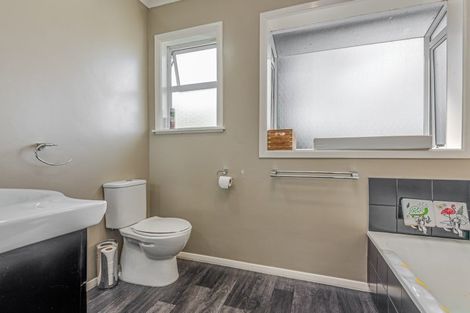 Photo of property in 7 Highbury Drive, Levin, 5510