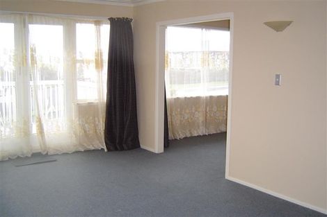 Photo of property in 20 Speedy Crescent, Hillcrest, Auckland, 0627