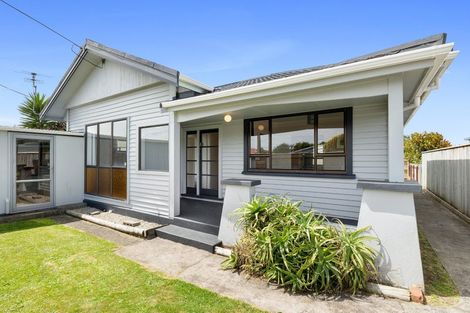 Photo of property in 11 French Street, Moturoa, New Plymouth, 4310