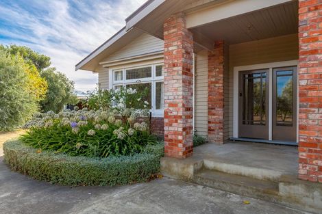 Photo of property in 71 Alma Street North, Renwick, 7204