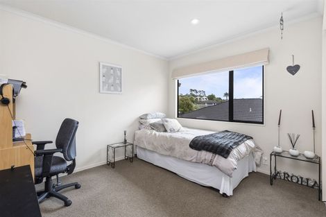 Photo of property in 12/102 Greenhithe Road, Greenhithe, Auckland, 0632