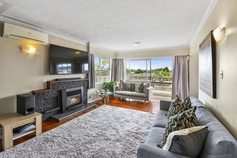 Photo of property in 15 Rembrandt Place, Opaheke, Papakura, 2113