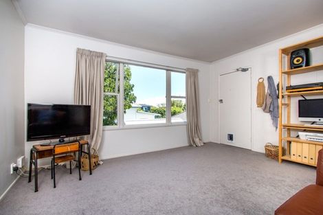 Photo of property in 231a Point Chevalier Road, Point Chevalier, Auckland, 1022